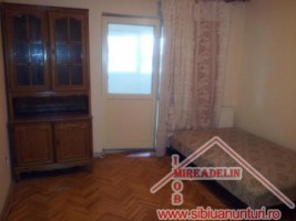 inchiriem-apartament-3-camere-zona-garii-5