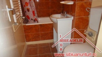 inchiriem-apartament-3-camere-zona-cedonia-5