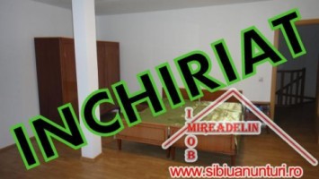 de-inchiriat-apartament-la-mansarda-str-semaforului