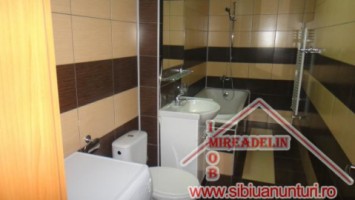 inchiriez-apartament-2-camere-a-intrarea-siretului-1