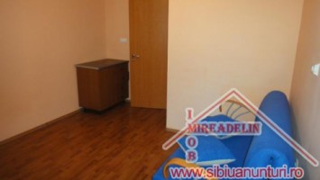 inchiriez-apartament-2-camere-a-intrarea-siretului-3