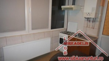 inchiriez-apartament-2-camere-a-intrarea-siretului-6