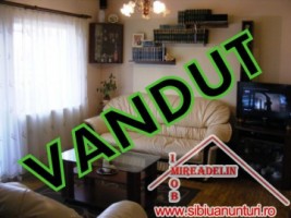 vindem-apartament-la-mansarda-2-nivele-terezian