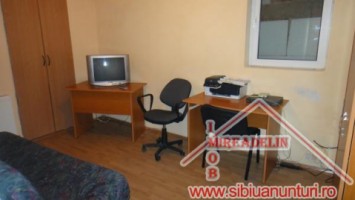 inchiriez-apartament-4-camere-120-mp-zona-trei-stejari-3