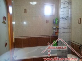 schimb-apartamentdiferenta-cu-casa-zona-centrala-9