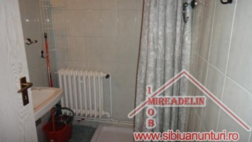 inchiriez-apartament-2-camere-zona-stefan-cel-mare-3