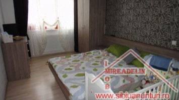 vindem-apartament-2-camere-zona-hipodrom-iv-9