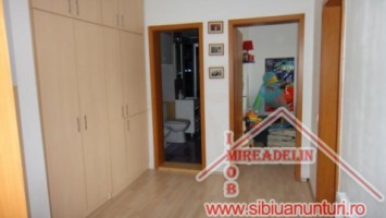 vindem-apartament-2-camere-zona-hipodrom-iv-11