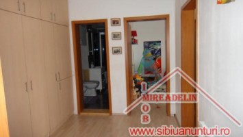 vindem-apartament-2-camere-zona-hipodrom-iv-12