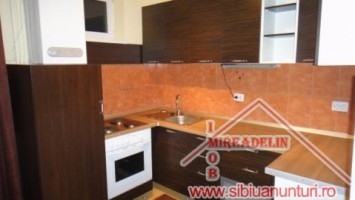 inchiriez-apartament-4-camere-110-mp-zona-hipodrom-ii-2