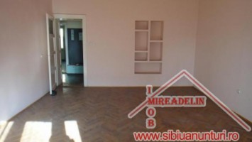 inchiriem-apartament-2-camere-ultracentral-3