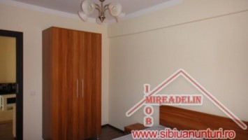 inchiriez-apartament-de-lux-3-camere-zona-mihai-viteazu-2