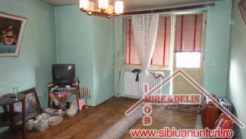 vand-apartament-2-camere-zona-ultracentrala-1