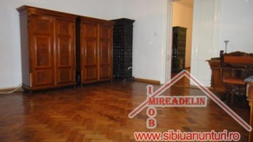 inchiriem-apartament-la-casa-3-camere-zona-centrala-11