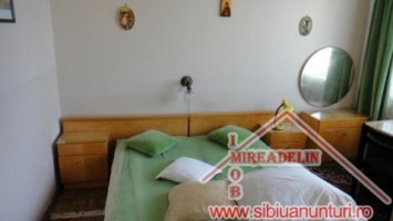 inchiriez-apartament-3-camere-zona-centrala-3