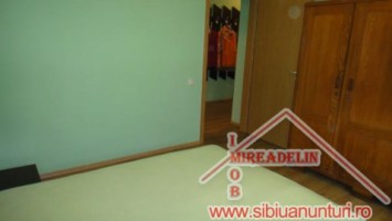 inchiriez-apartament-2-camere-vasile-aaron-3