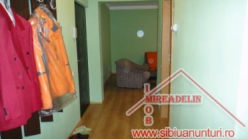 inchiriez-apartament-2-camere-vasile-aaron-5