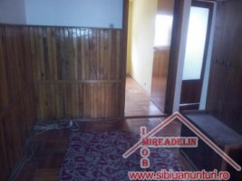 inchiriez-apartament-3-camere-64-mp-zona-terezian-1