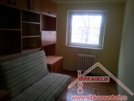 inchiriez-apartament-3-camere-64-mp-zona-terezian-2