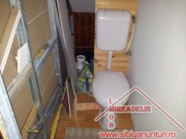 vand-apartament-la-mansarda-pe-2-nivele-terezian-4