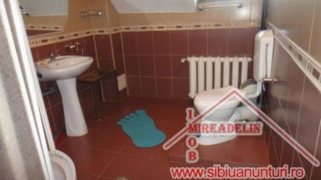 inchiriez-apartament-2-camere-la-casa-zona-calea-dumbravii-3