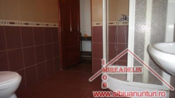 inchiriez-apartament-2-camere-la-casa-zona-calea-dumbravii-4