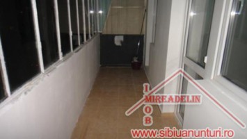 vand-apartament-2-camere-55-mp-zona-ciresica-5