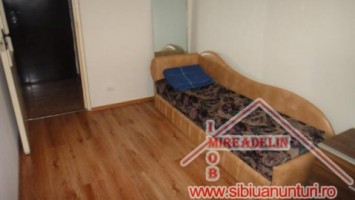 inchiriem-apartament-3-camere-str-plugarilor-8