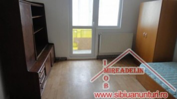 inchiriez-apartament-3-camere-calea-cisnadiei-4