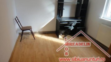 inchiriez-apartament-3-camere-calea-cisnadiei-7