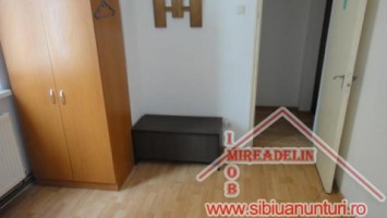 inchiriez-apartament-3-camere-calea-cisnadiei-8