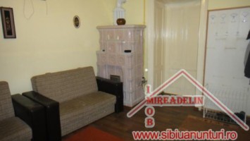 inchiriem-apartament-la-casa-2-camere-a-ultracentral-2