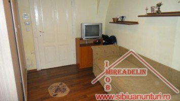 inchiriem-apartament-la-casa-2-camere-a-ultracentral-4