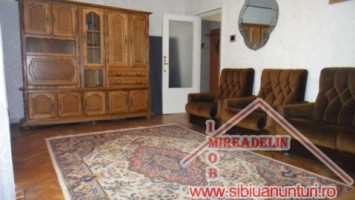 inchiriez-apartament-4-camere-a-zona-centrala-3