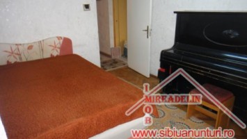 inchiriez-apartament-4-camere-a-zona-centrala-6