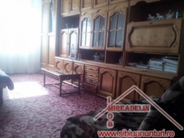 vand-apartament-2-camere-decomandate-valea-aurie-2