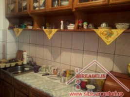 vand-apartament-2-camere-decomandate-valea-aurie-6