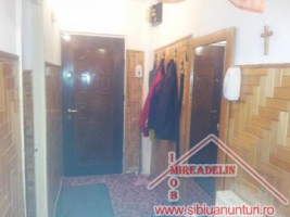 vand-apartament-2-camere-decomandate-valea-aurie-10