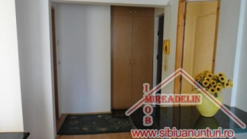 inchiriez-apartament-2-camere-cartier-valea-aurie-6