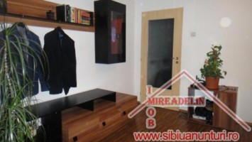 vand-apartament-2-camere-zona-mihai-viteazu-1