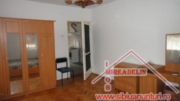 inchiriez-apartament-2-camere-conf1-str-luptei-1