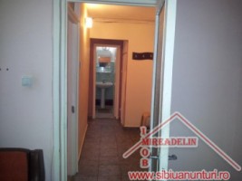 inchiriez-apartament-2-camere-valea-aurie-str-sibiel-1