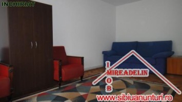 inchiriem-apartament-3-camere-cartier-valea-aurie