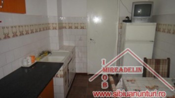 inchiriem-apartament-3-camere-cartier-valea-aurie-7