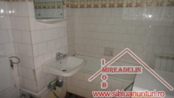 inchiriem-apartament-3-camere-cartier-valea-aurie-8