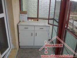 inchiriez-apartament-3-camere-decomandate-valea-aurie-4