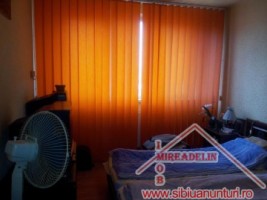 vand-apartament-2-camere-decomandate-zona-rahova-4