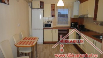 de-vanzare-apartament-3-camere-dec-b-dul-m-viteazu-3