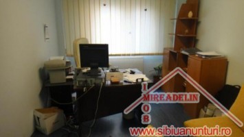 inchiriez-apartament-4-camere-80-mp-zona-hipodrom-iii-2