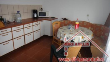 inchiriem-apartament-la-casa-3-camere-cartier-lazaret-5